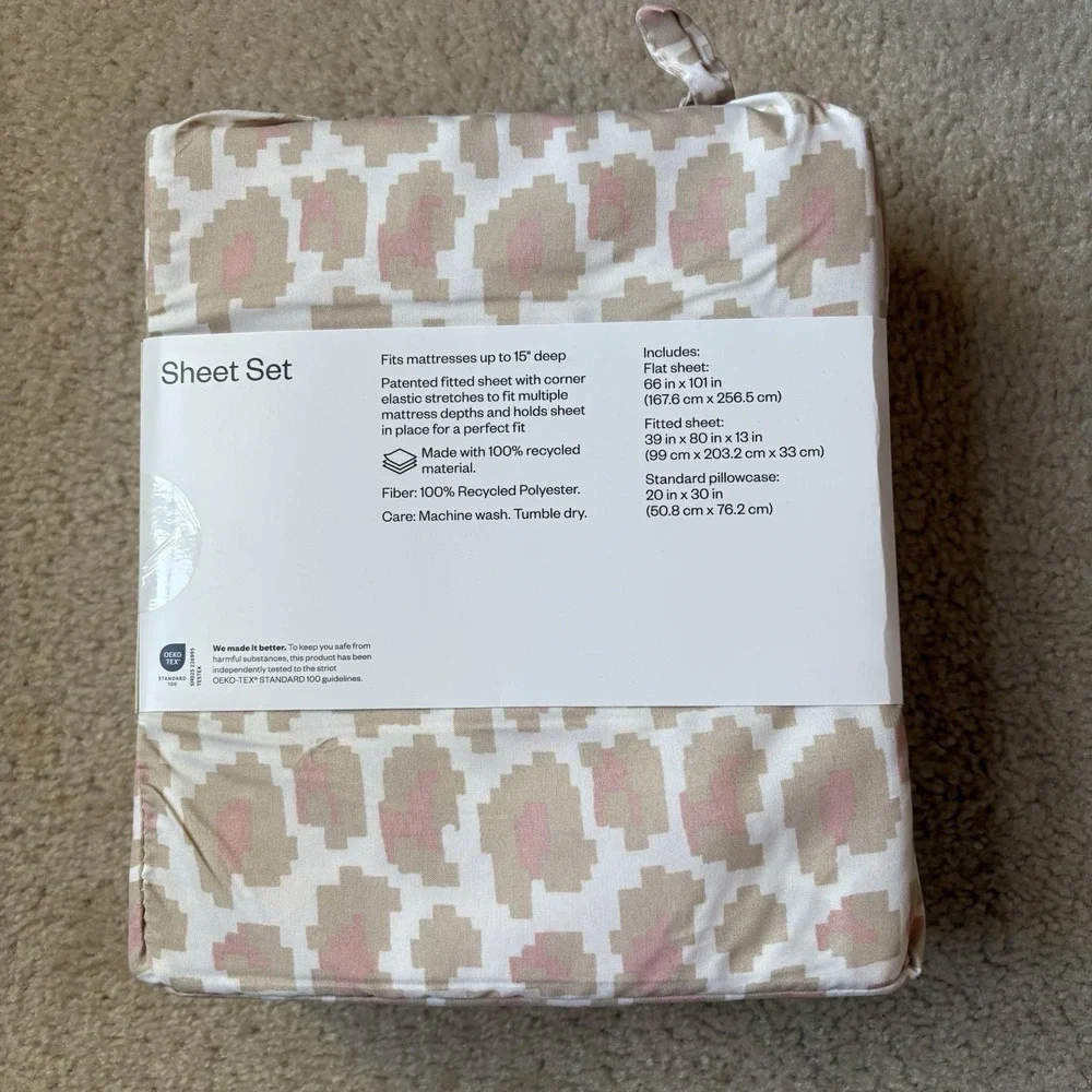 Room Essentials Twin/ Twin XL Microfiber Sheet Set Pink Leopard Print‎ NWT
